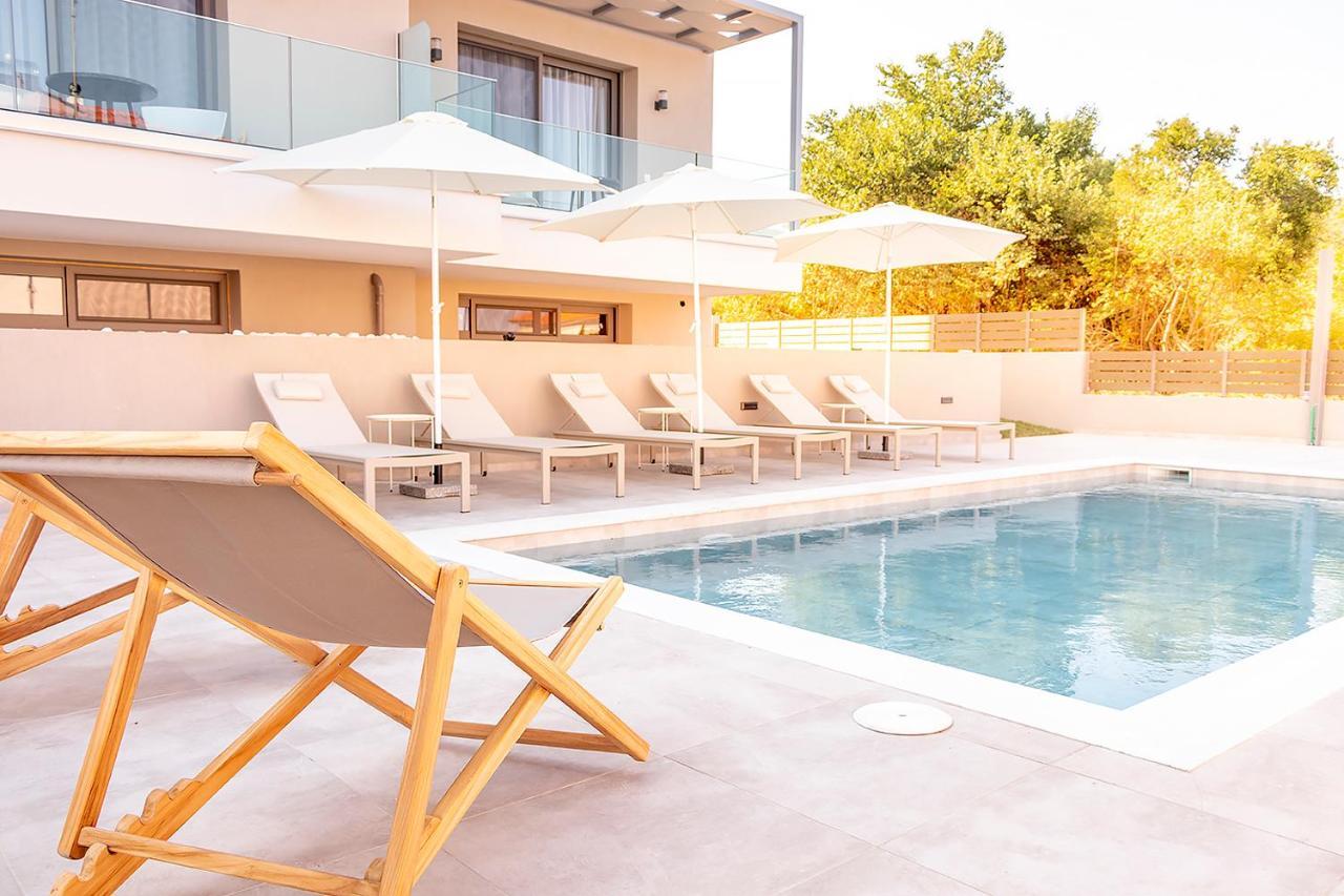 Arodo Suites Nea Iraklitsa Exteriör bild