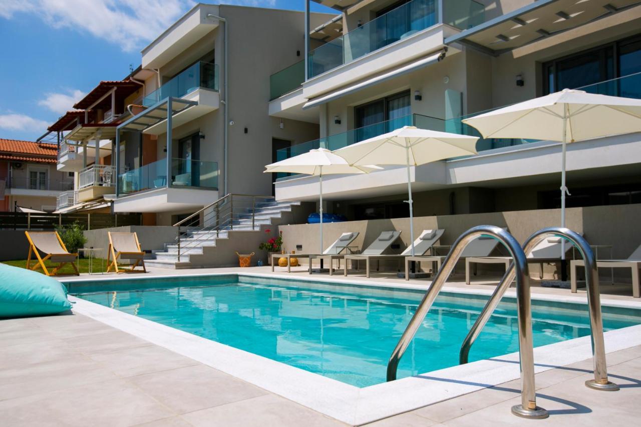 Arodo Suites Nea Iraklitsa Exteriör bild