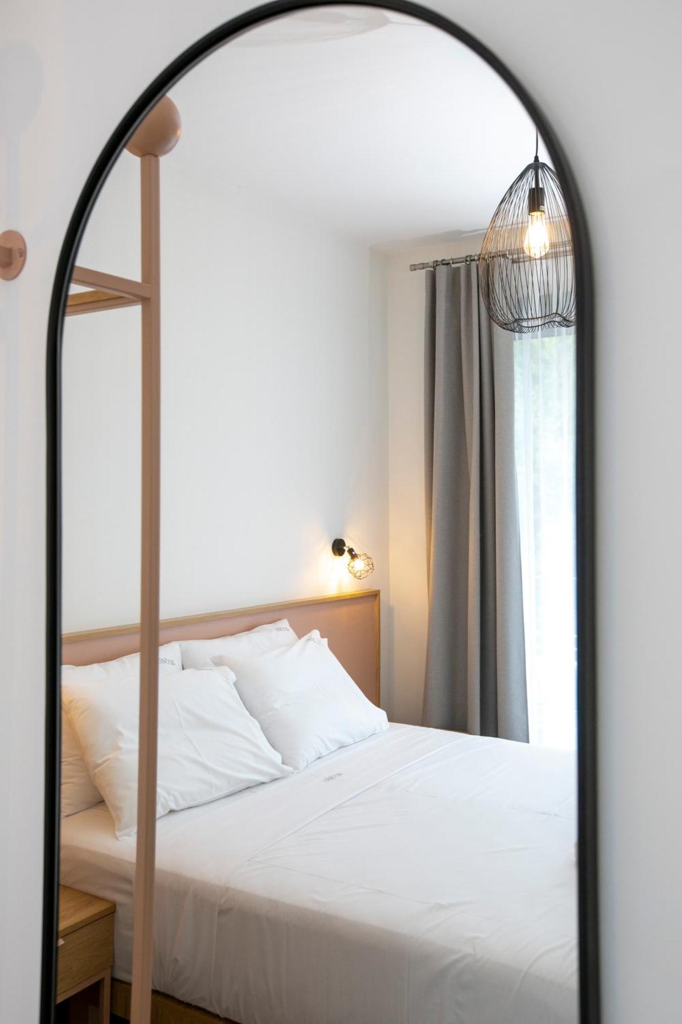 Arodo Suites Nea Iraklitsa Exteriör bild