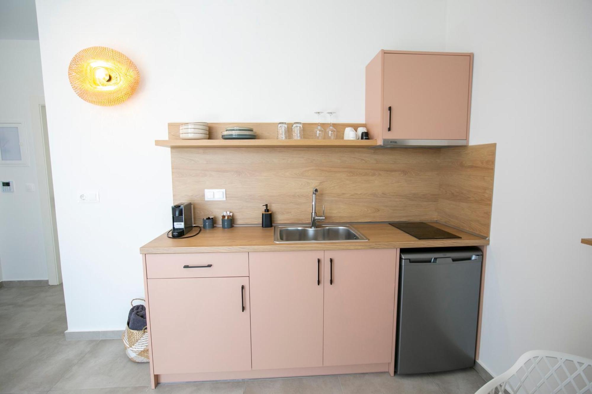 Arodo Suites Nea Iraklitsa Exteriör bild