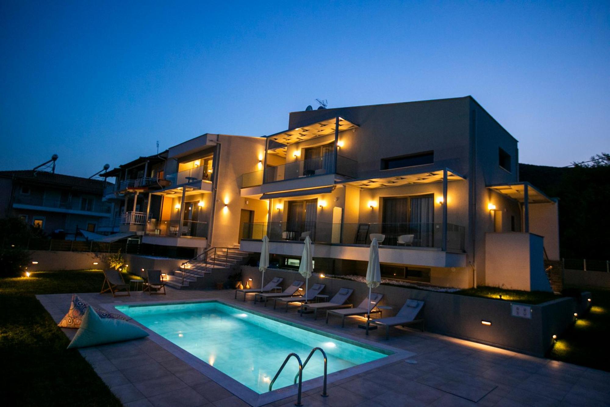 Arodo Suites Nea Iraklitsa Exteriör bild