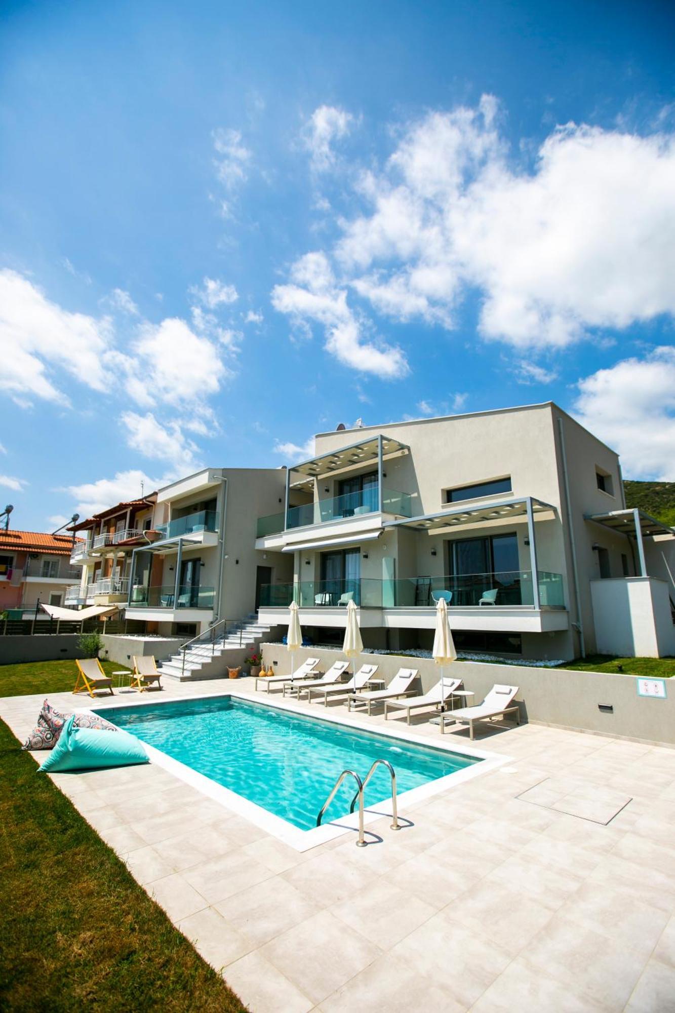 Arodo Suites Nea Iraklitsa Exteriör bild