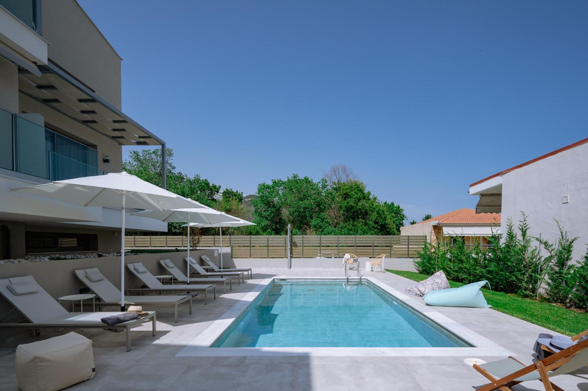 Arodo Suites Nea Iraklitsa Exteriör bild