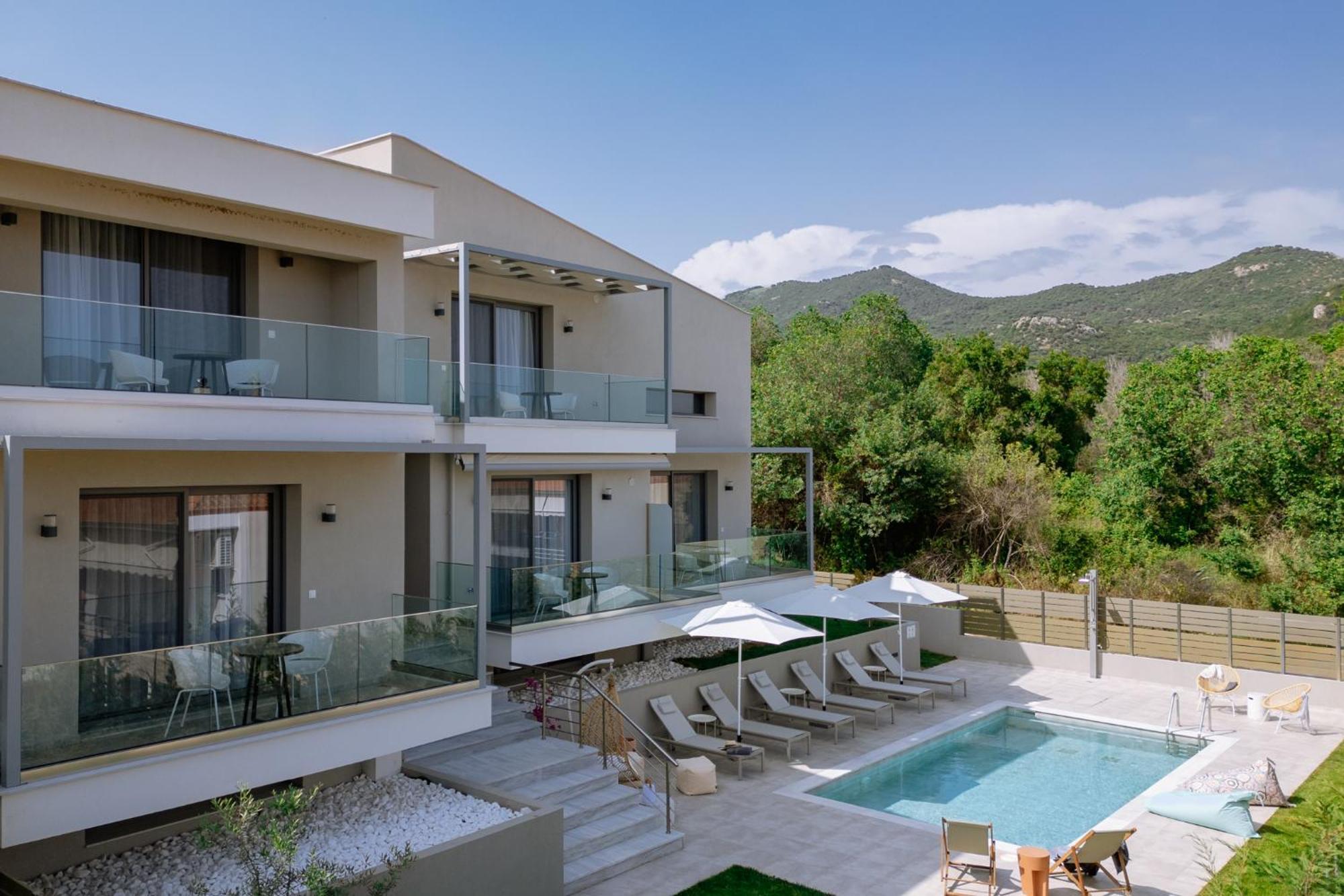Arodo Suites Nea Iraklitsa Exteriör bild